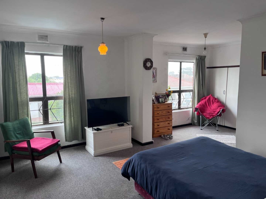 3 Bedroom Property for Sale in Wetton Western Cape